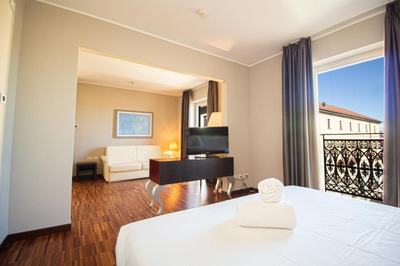 Hotel Cavour By Lvg Hotel Collection Novara Ngoại thất bức ảnh