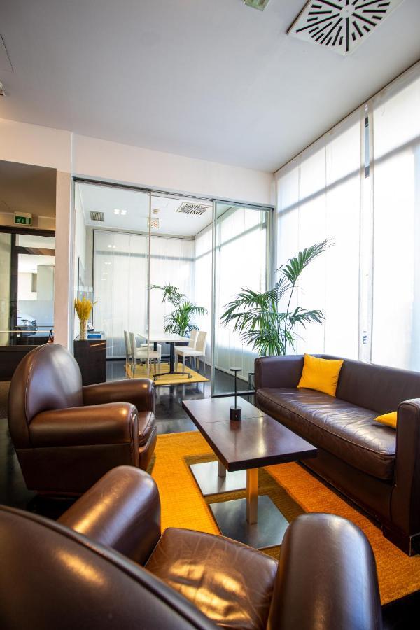 Hotel Cavour By Lvg Hotel Collection Novara Ngoại thất bức ảnh