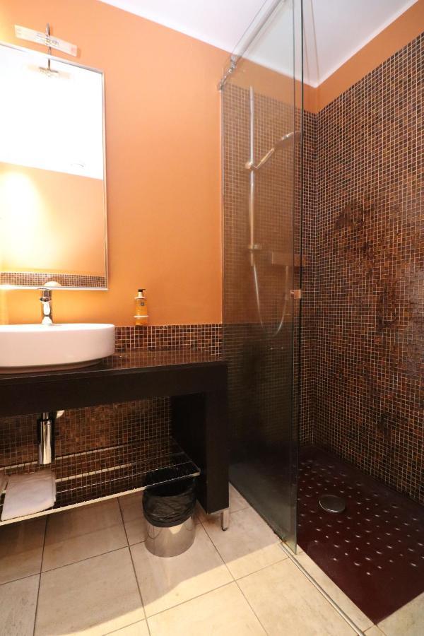 Hotel Cavour By Lvg Hotel Collection Novara Ngoại thất bức ảnh